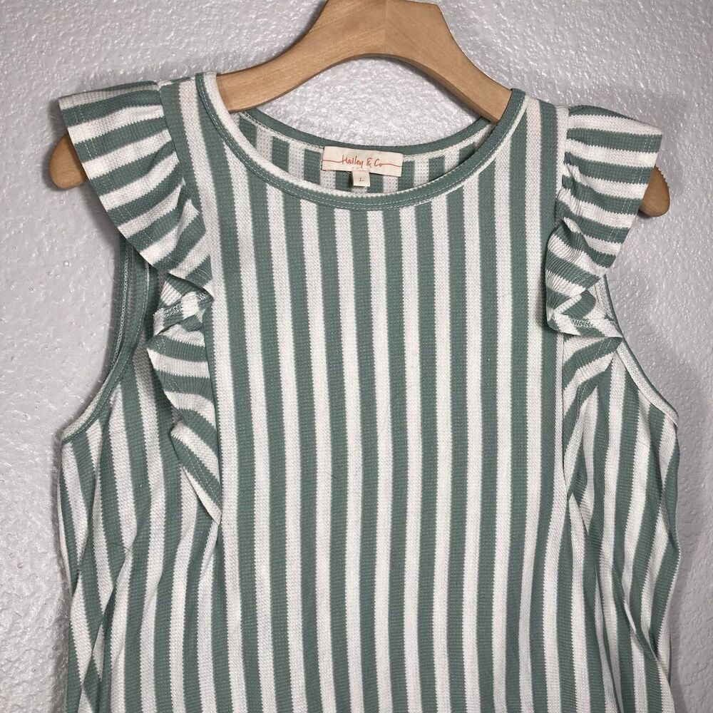 Hailey & Co Woman's Top L Green White Ruffles Sleeveless Boho Coquette Blouse - Picture 4 of 8